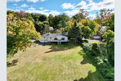 24 Hemlock Drive, Great Neck, NY 11024 - Photo 10