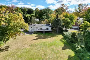 24 Hemlock Dr, Great Neck, NY 11024 - Photo 10
