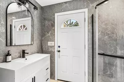18 Sherwood Lane, Roslyn Heights, NY 11577 - Photo 30