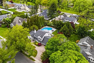 18 Sherwood Ln, Roslyn Heights, NY 11577 - Photo 34
