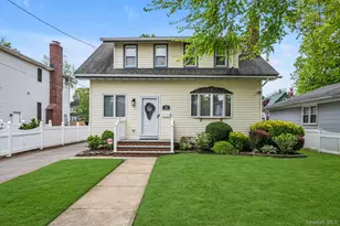 54 Rolling St, Lynbrook, NY 11563 - Photo 2