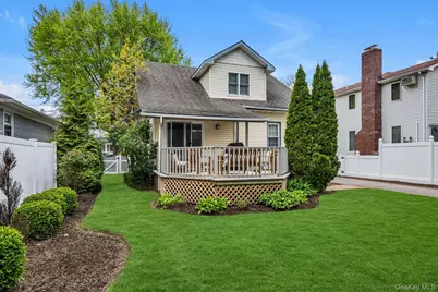 54 Rolling Street, Lynbrook, NY 11563 - Photo 22