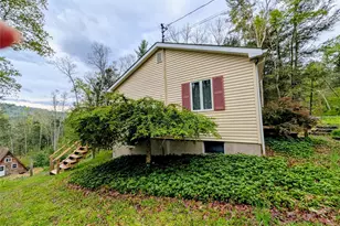 582 Lake Shore Ln, Narrowsburg, NY 12764 - Photo 12