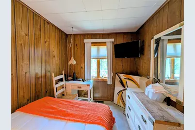 582 Lake Shore Lane, Narrowsburg, NY 12764 - Photo 8