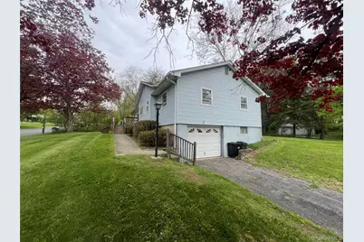 34 Birchwood Drive, New Windsor, NY 12553 - Photo 2