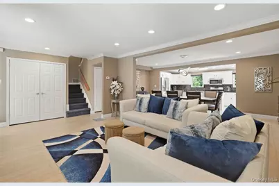 3007 Clearview Street, Yorktown Heights, NY 10598 - Photo 8
