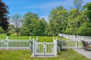 3007 Clearview St, Yorktown Heights, NY 10598 - Photo 4