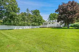 3007 Clearview St, Yorktown Heights, NY 10598 - Photo 38