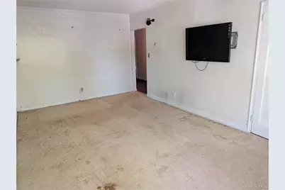 207-11 Hillside Avenue, Queens Village, NY 11427 - Photo 4