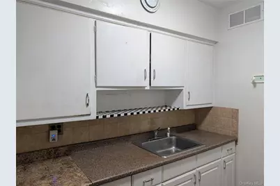 207-11 Hillside Avenue, Queens Village, NY 11427 - Photo 12