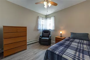 43 Spruce Pl, Lindenhurst, NY 11757 - Photo 10