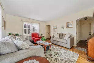 150 Connecticut Ave, Massapequa, NY 11758 - Photo 14
