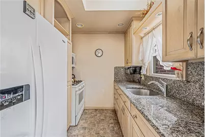 150 Connecticut Avenue, Massapequa, NY 11758 - Photo 18
