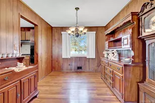 211 Lynbrook St, Islip Terrace, NY 11752 - Photo 10