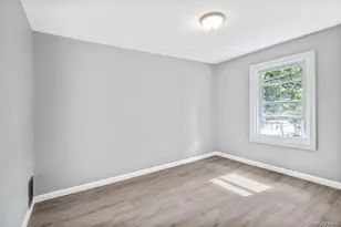 6 Bush Ave, Newburgh, NY 12550 - Photo 14