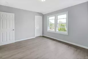 6 Bush Ave, Newburgh, NY 12550 - Photo 12