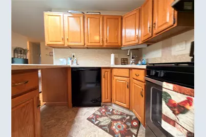 3 Primrose Lane #3, North Babylon, NY 11703 - Photo 6