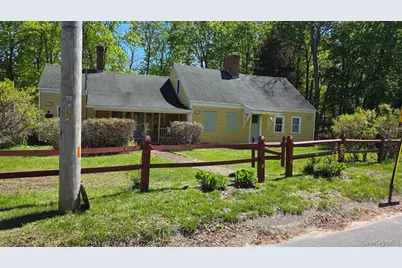 540 Franklinville Road, Laurel, NY 11948 - Photo 2