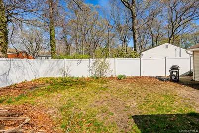 92 Wauwepex Trail, Ridge, NY 11961 - Photo 24