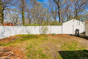 92 Wauwepex Trail, Ridge, NY 11961 - Photo 24