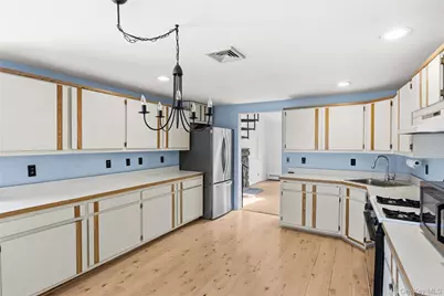 92 Wauwepex Trail, Ridge, NY 11961 - Photo 18