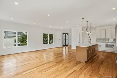 29 Baldwin Drive, West Hempstead, NY 11552 - Photo 8