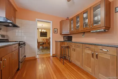 53 Edgeworth Street, Valley Stream, NY 11581 - Photo 12