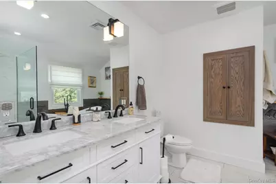 [Address not provided], Hampton Bays, NY 11946 - Photo 26