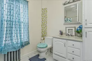 38 Wood St, Lynbrook, NY 11563 - Photo 12