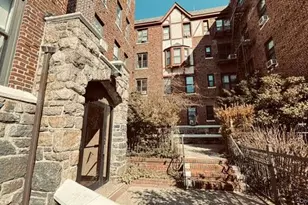 160-15 Powells Cove Blvd, Whitestone, NY 11357 - Photo 1