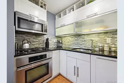 200 Centre Avenue #3G, New Rochelle, NY 10805 - Photo 10