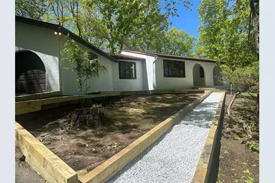 18 Hillside View Road, Mahopac, NY 10541 - Photo 2