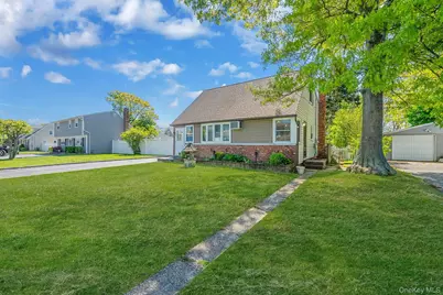 508 Davis Street, North Babylon, NY 11703 - Photo 2