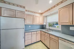 508 Davis St, North Babylon, NY 11703 - Photo 8