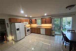 58 Flanders Blvd, Riverhead, NY 11901 - Photo 4