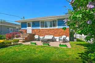2418 Riverside Ave, Seaford, NY 11783 - Photo 2