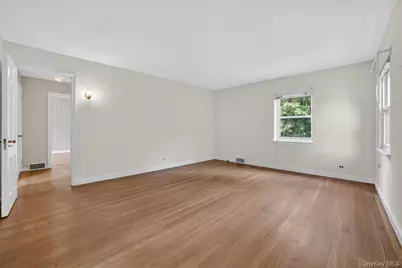 395 Packman Avenue, Mount Vernon, NY 10552 - Photo 12