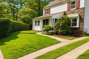 395 Packman Ave, Mount Vernon, NY 10552 - Photo 2