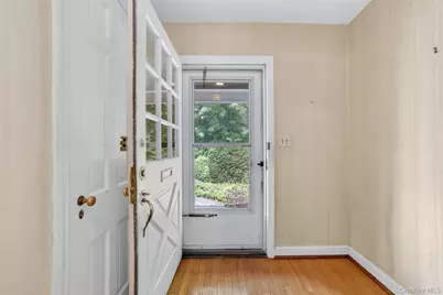 395 Packman Avenue, Mount Vernon, NY 10552 - Photo 10