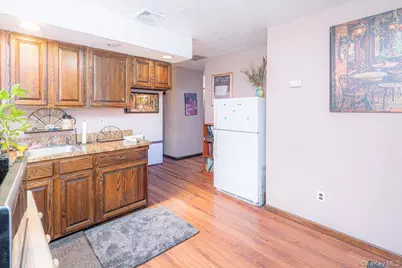 219 Kensington Avenue, Bayport, NY 11705 - Photo 32