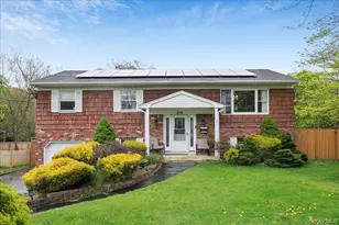219 Kensington Ave, Bayport, NY 11705 - Photo 2