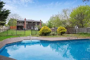 219 Kensington Ave, Bayport, NY 11705 - Photo 36