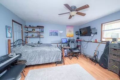 219 Kensington Avenue, Bayport, NY 11705 - Photo 26