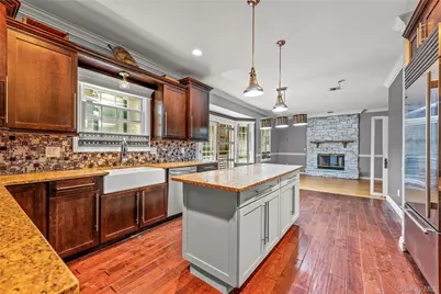 477 Harrison Avenue, Miller Place, NY 11764 - Photo 12