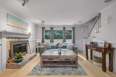 7 Pierson Place, South Huntington, NY 11746 - Photo 2