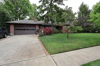 3401 Homestead Avenue, Wantagh, NY 11793 - Photo 4