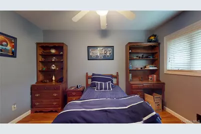 3401 Homestead Avenue, Wantagh, NY 11793 - Photo 20