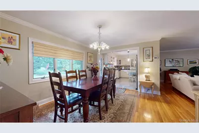 3401 Homestead Avenue, Wantagh, NY 11793 - Photo 10