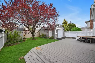 77 Landau Avenue, Elmont, NY 11003 - Photo 18