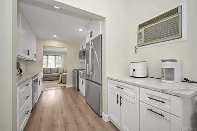 77 Landau Avenue, Elmont, NY 11003 - Photo 6